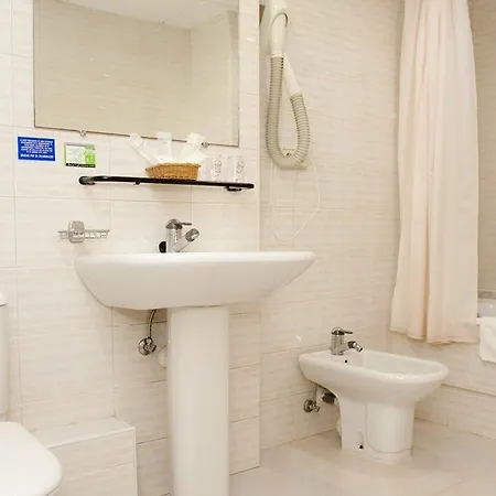 Arha Hotel 3*