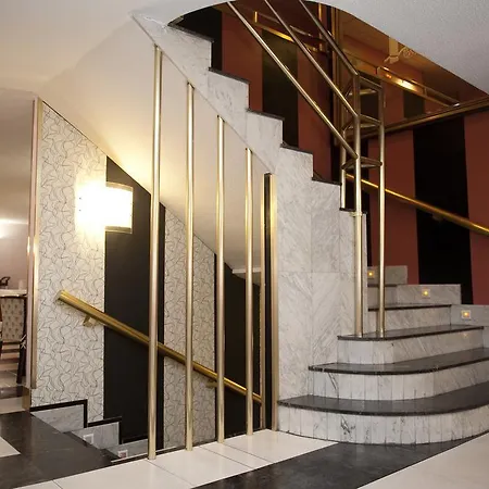 Arha Hotel 3*