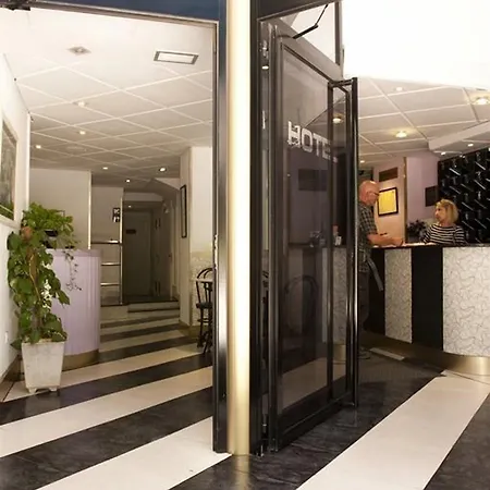Hotel Arha 3*