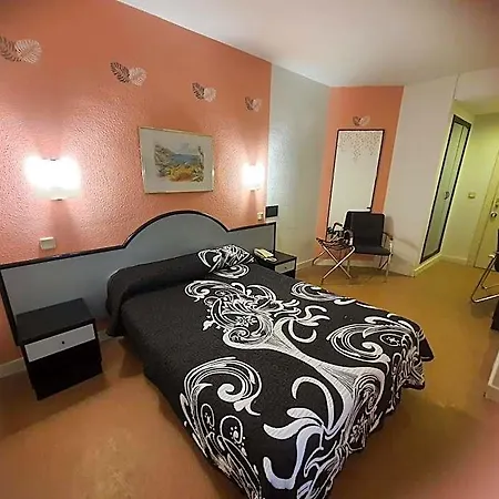 Arha Hotel 3*