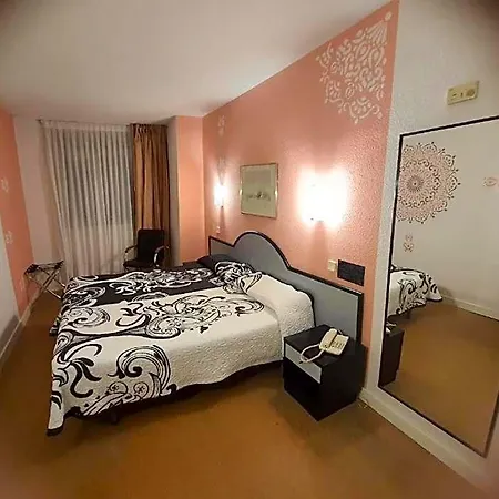Hotel Arha 3*