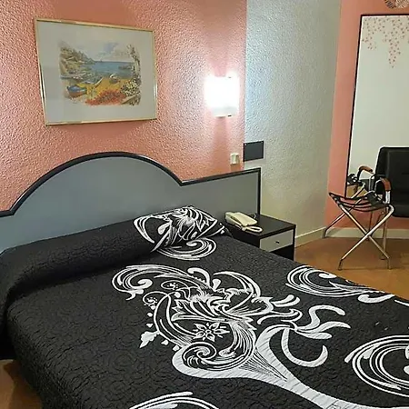 Arha Hotel 3*