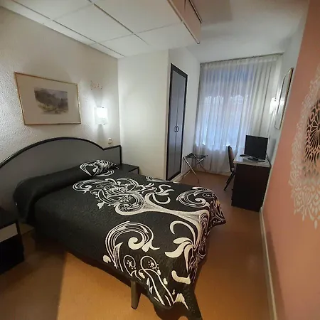 Arha Szálloda Santender